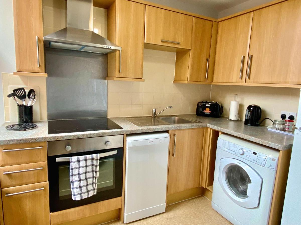 Beautiful Apartment - 5 Minute Walk To The Best Beach! - Great Location - Parking - Fast Wifi - Smart Tv - Newly Decorated - Sleeps Up To 4! Close To Bournemouth & Poole Town Centre Экстерьер фото