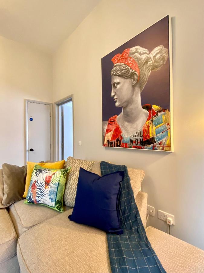 Beautiful Apartment - 5 Minute Walk To The Best Beach! - Great Location - Parking - Fast Wifi - Smart Tv - Newly Decorated - Sleeps Up To 4! Close To Bournemouth & Poole Town Centre Экстерьер фото